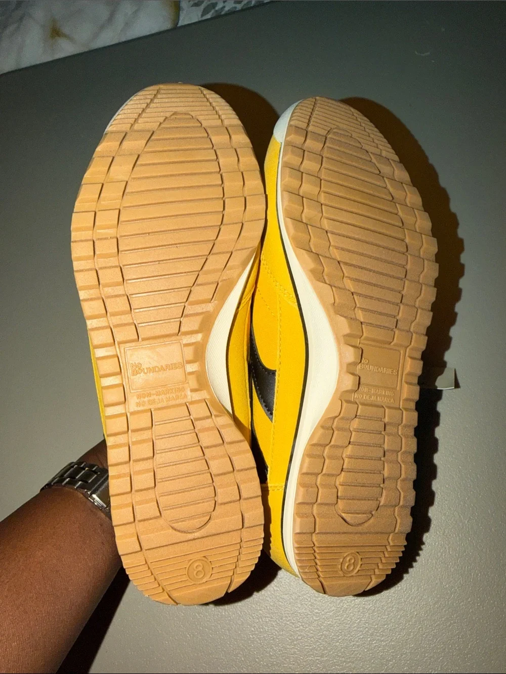 No Boundaries stylish low